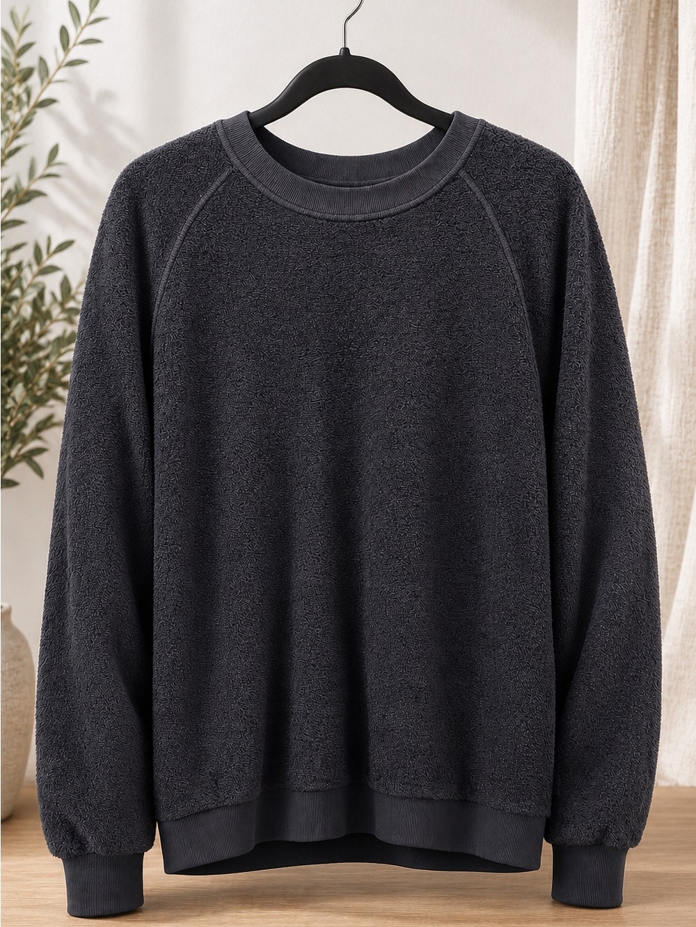 Perfect White Tee Sherpa Sweatshirt Black Crewneck Pullover Size Medium - Picture 3 of 7